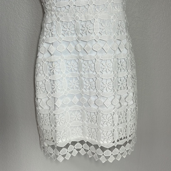 Lulus Women's White Crochet Sleeveless Dress Size Small S - Picture 3 of 10